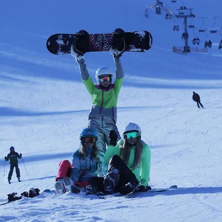 Pensjonat Laworta Ski Ustrzyki Dolne Exteriör bild