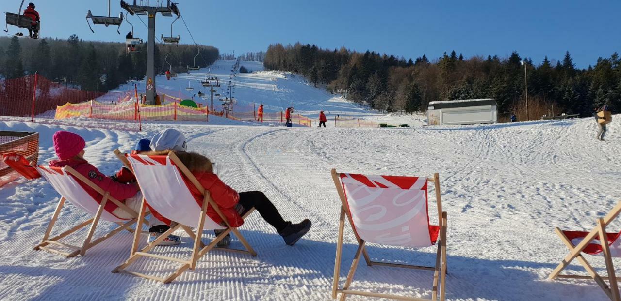 Pensjonat Laworta Ski Ustrzyki Dolne Exteriör bild