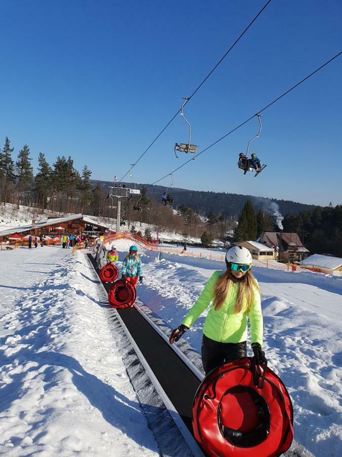 Pensjonat Laworta Ski Ustrzyki Dolne Exteriör bild